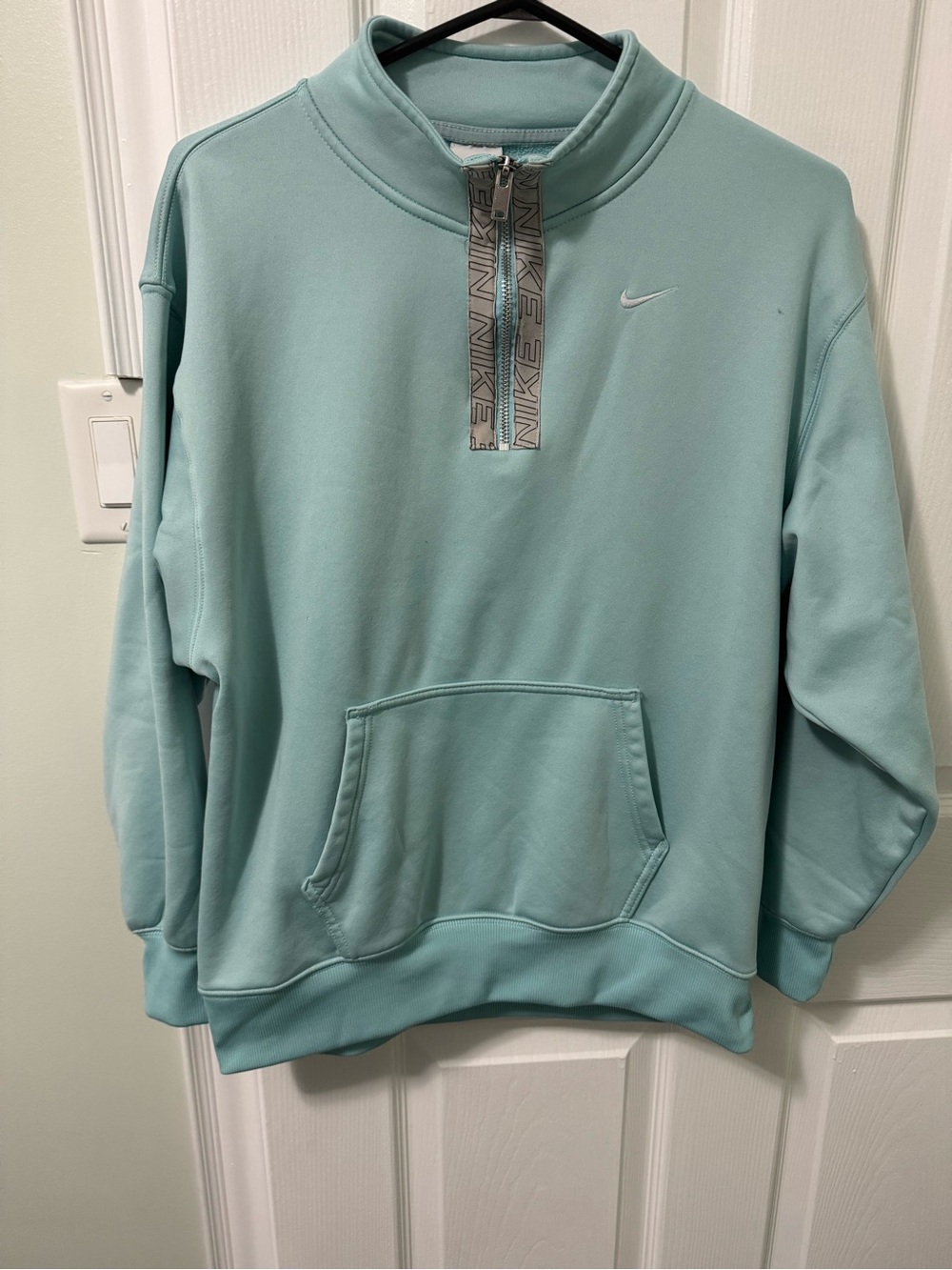 Nike Women’s Light Teal Half-Zip Crewneck Pullover